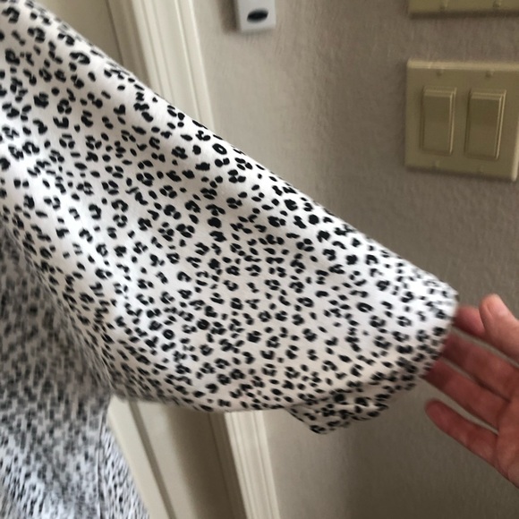 Hand Sewn 3/4 Sleeve  Cotton Knit Blouse Plus Size 3x White Black Animal Print - Picture 4 of 8